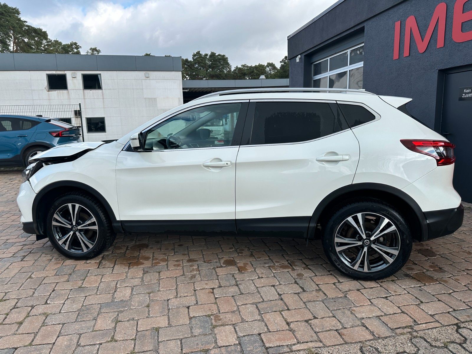 Fahrzeugabbildung Nissan Qashqai N-Connecta 1.4 159 PS Pano e Sitz Leder