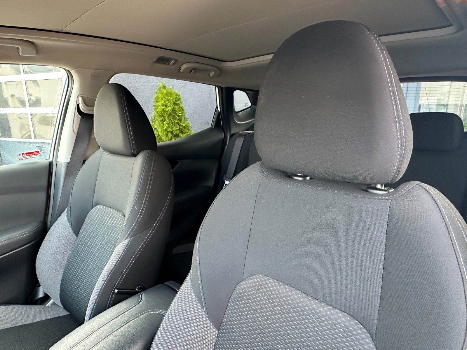 Fahrzeugabbildung Nissan Qashqai N-Connecta 1.4 159 PS Pano e Sitz Leder