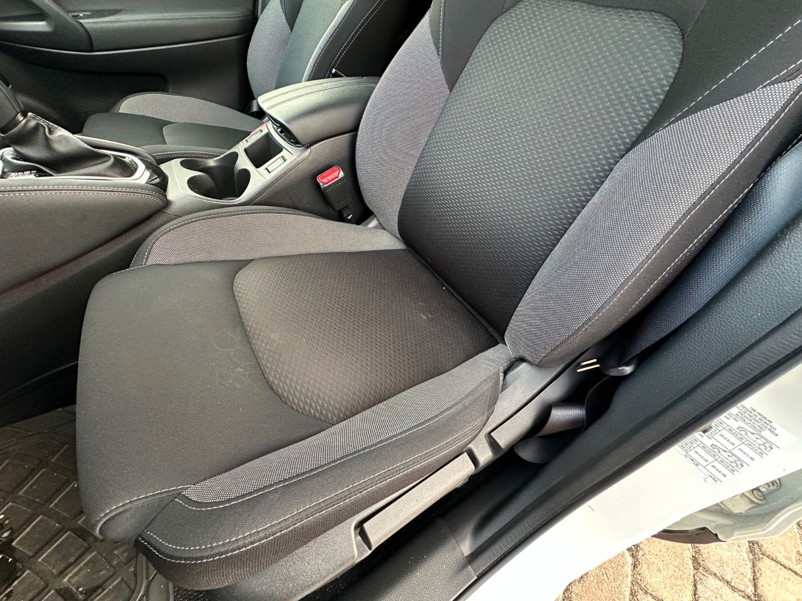 Fahrzeugabbildung Nissan Qashqai N-Connecta 1.4 159 PS Pano e Sitz Leder