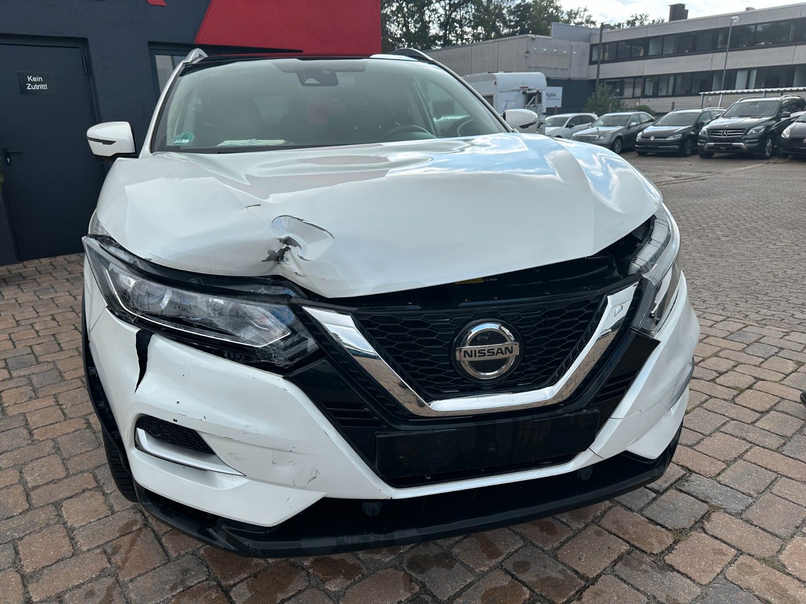 Fahrzeugabbildung Nissan Qashqai N-Connecta 1.4 159 PS Pano e Sitz Leder