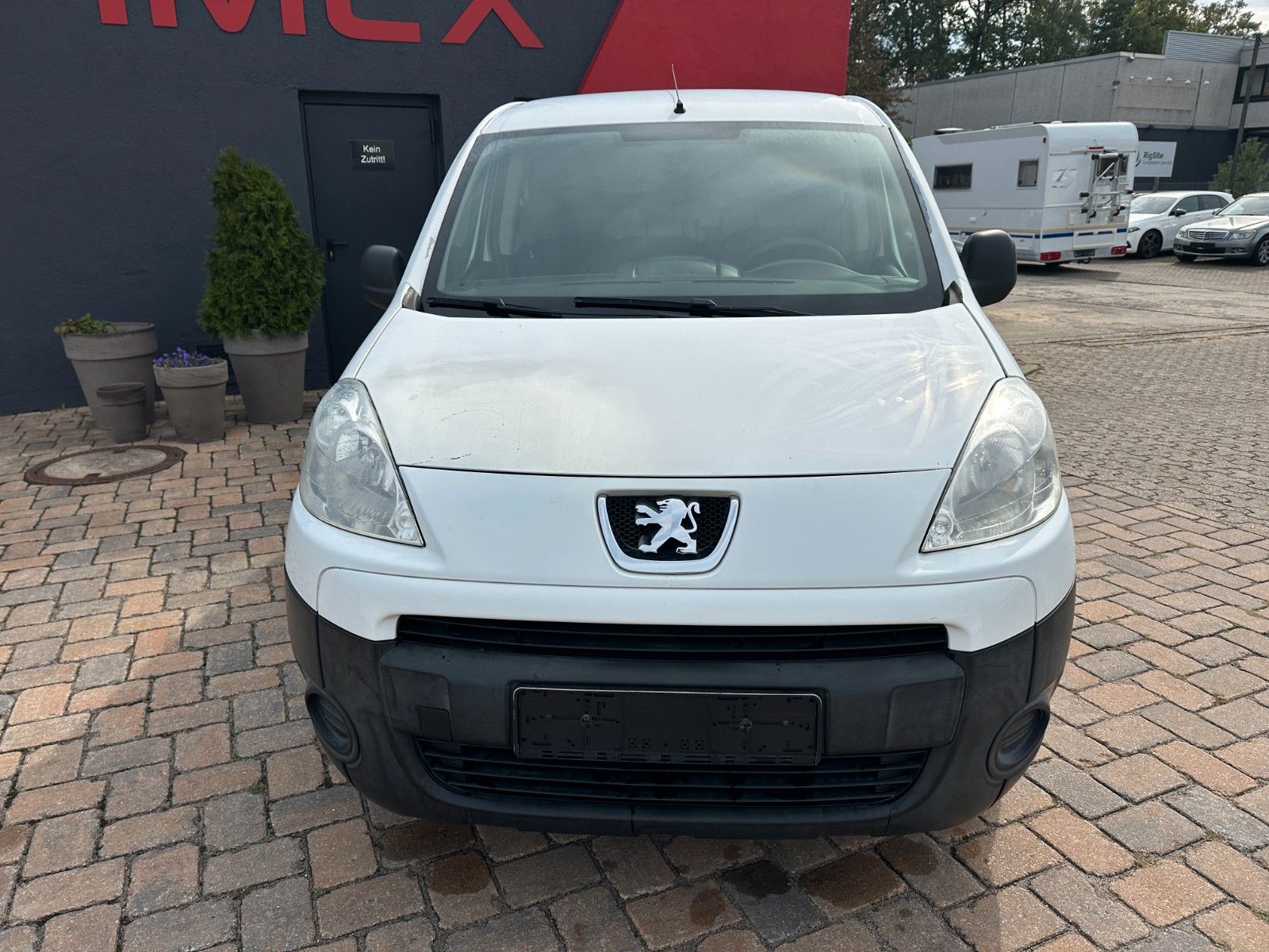 Fahrzeugabbildung Peugeot Partner L2 Komfort 1.6 90 PS HU neu Klima