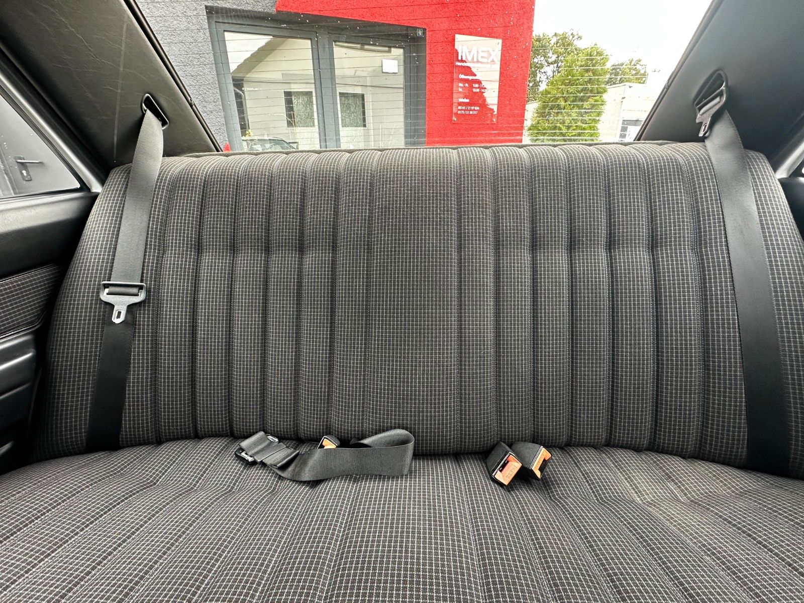 Fahrzeugabbildung Mercedes-Benz 190E 2.0 118 PS Autom. Tüv neu H-KZ SD Servo