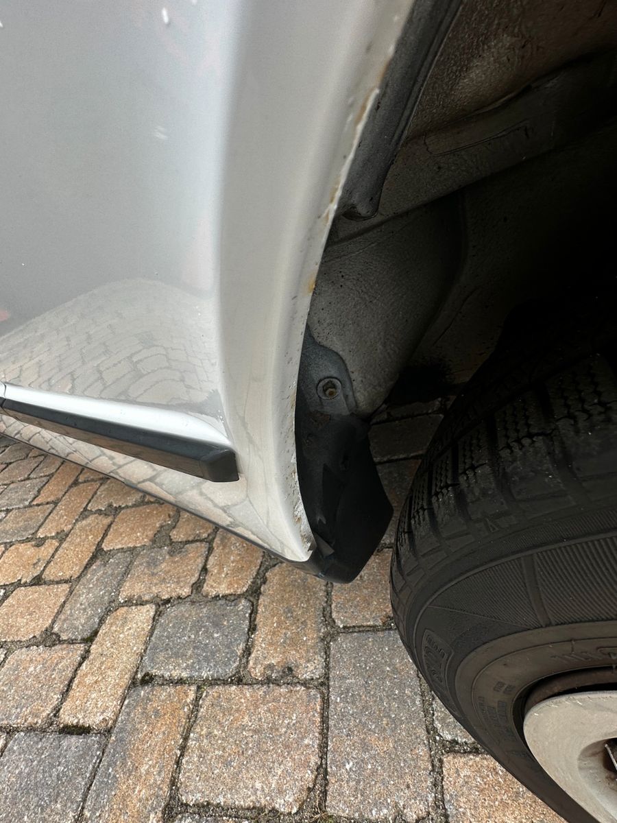Fahrzeugabbildung Mercedes-Benz 190E 2.0 118 PS Autom. Tüv neu H-KZ SD Servo
