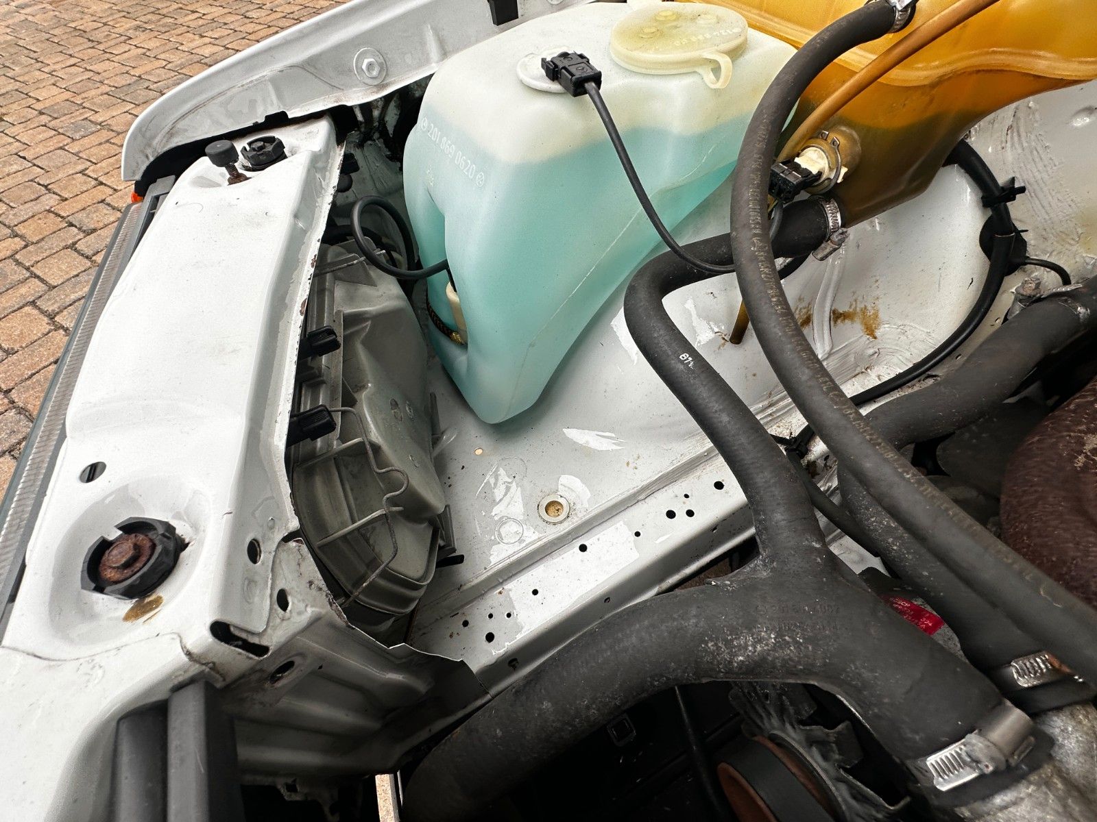 Fahrzeugabbildung Mercedes-Benz 190E 2.0 118 PS Autom. Tüv neu H-KZ SD Servo
