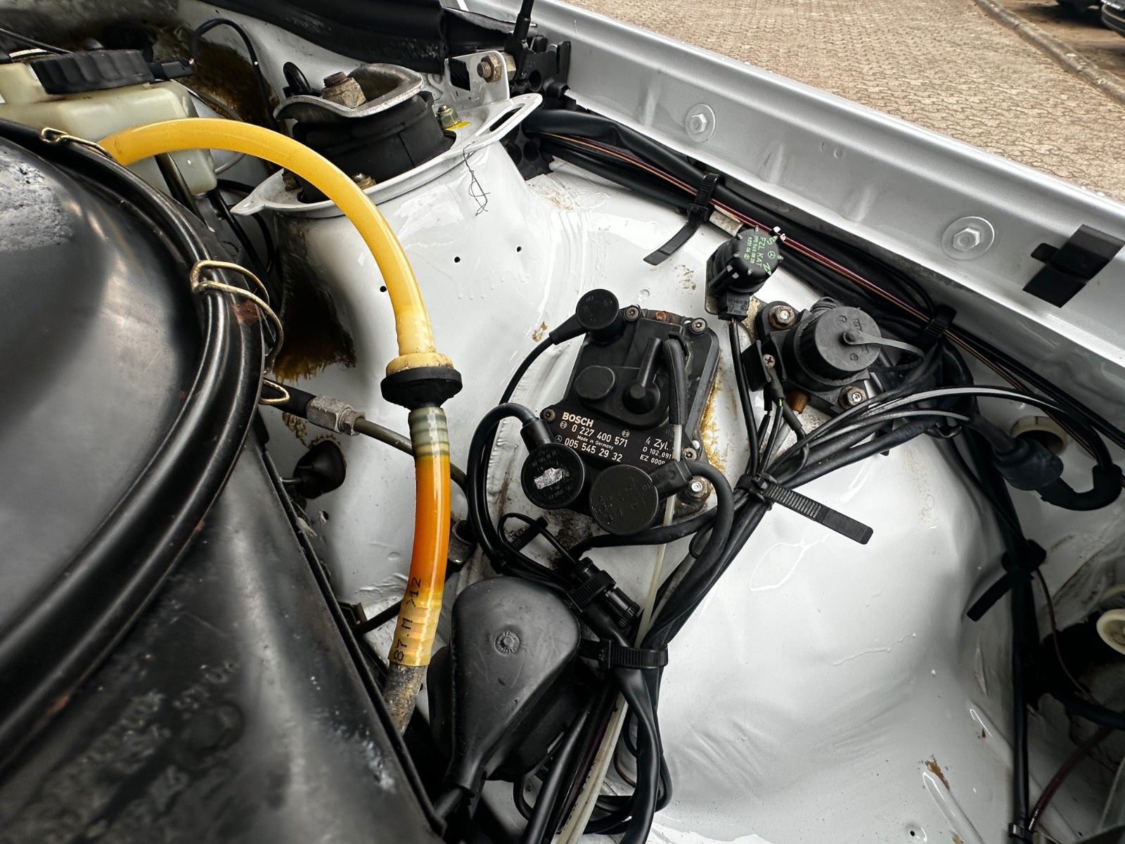 Fahrzeugabbildung Mercedes-Benz 190E 2.0 118 PS Autom. Tüv neu H-KZ SD Servo