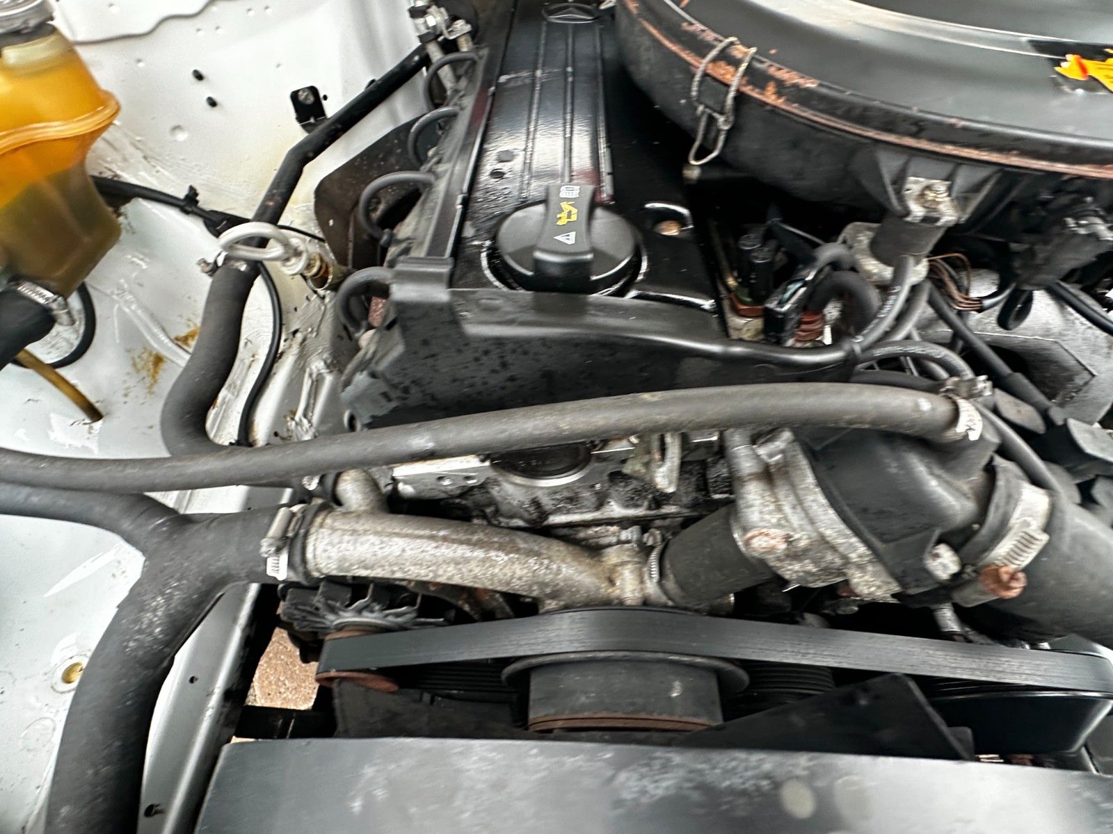 Fahrzeugabbildung Mercedes-Benz 190E 2.0 118 PS Autom. Tüv neu H-KZ SD Servo