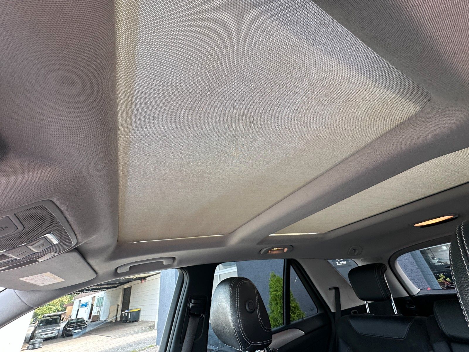 Fahrzeugabbildung Mercedes-Benz ML 250 CDI BlueTec 4Matic Sport Paket Xenon