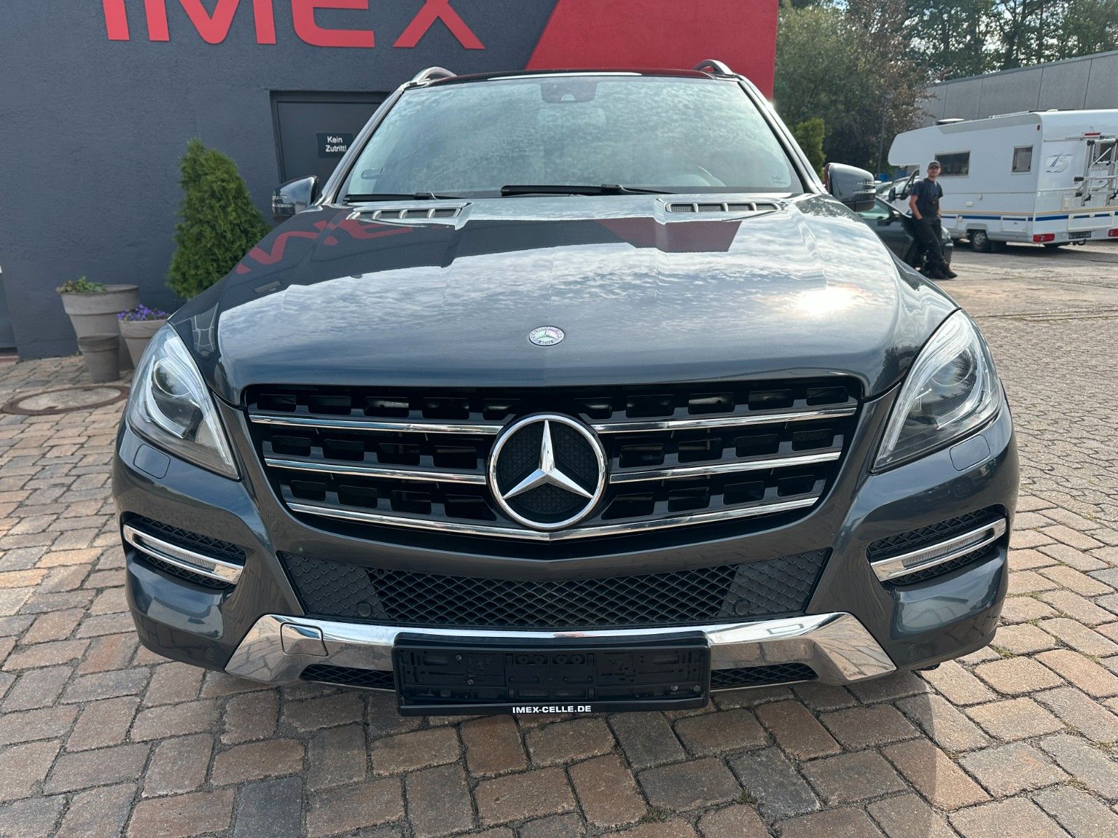 Fahrzeugabbildung Mercedes-Benz ML 250 CDI BlueTec 4Matic Sport Paket Xenon