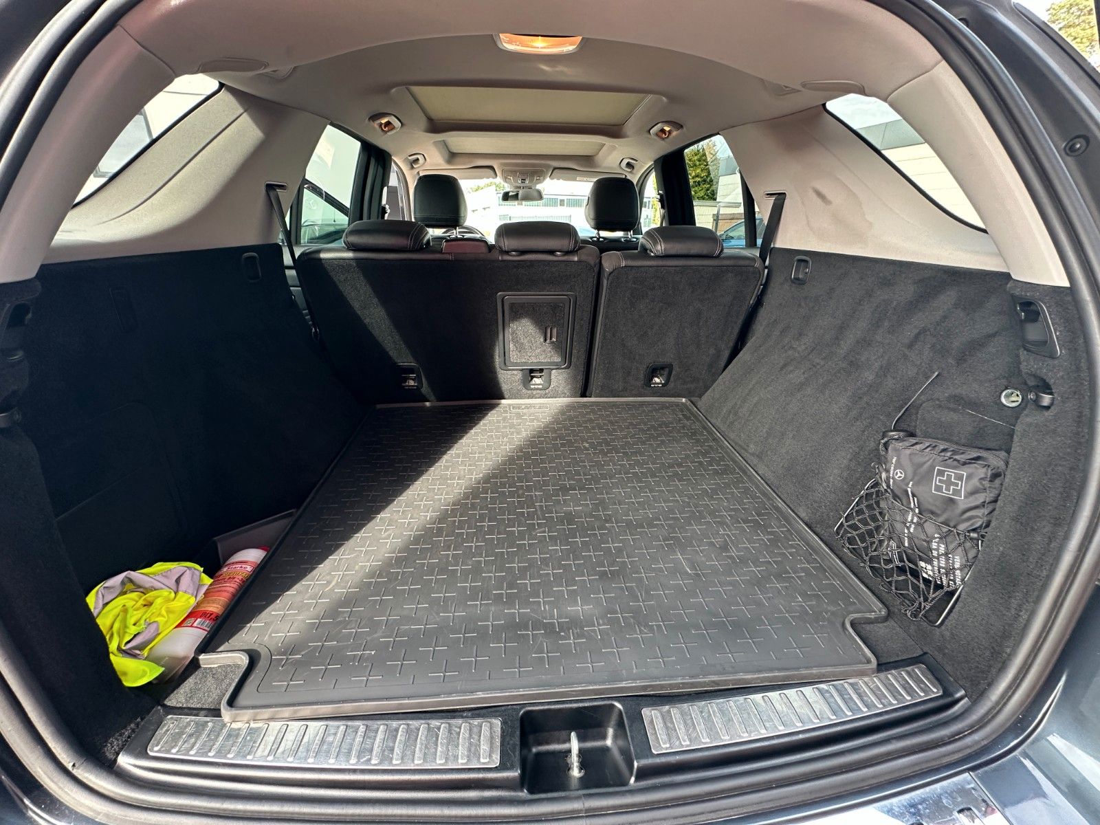 Fahrzeugabbildung Mercedes-Benz ML 250 CDI BlueTec 4Matic Sport Paket Xenon