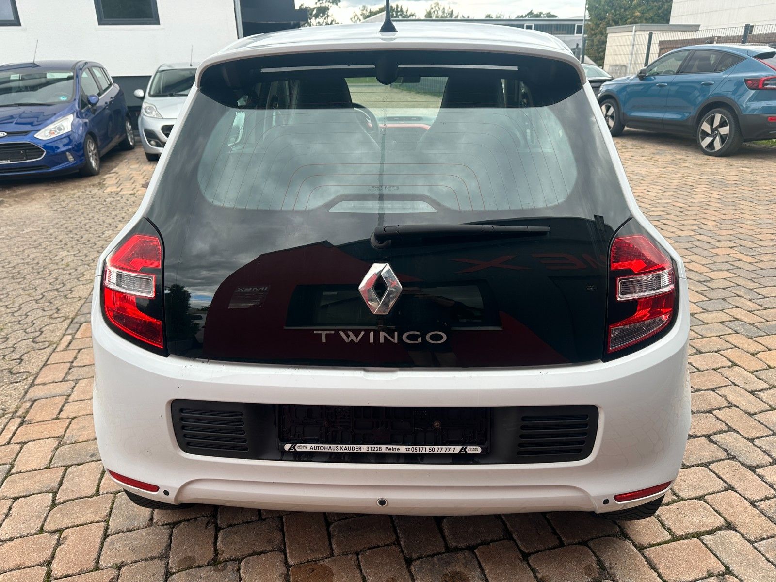 Fahrzeugabbildung Renault Twingo Luxe 0,9 90 PS Motor/Getriebe gut