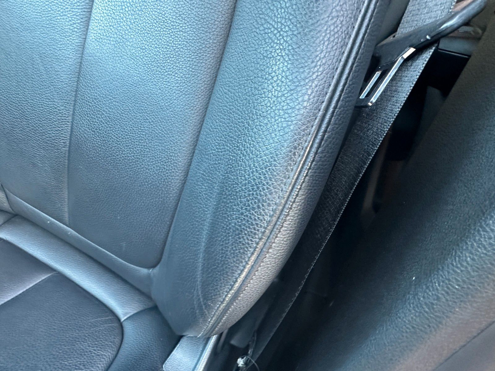 Fahrzeugabbildung BMW 218 d Gran Tourer Advantage 2.0 150 PS Autom.