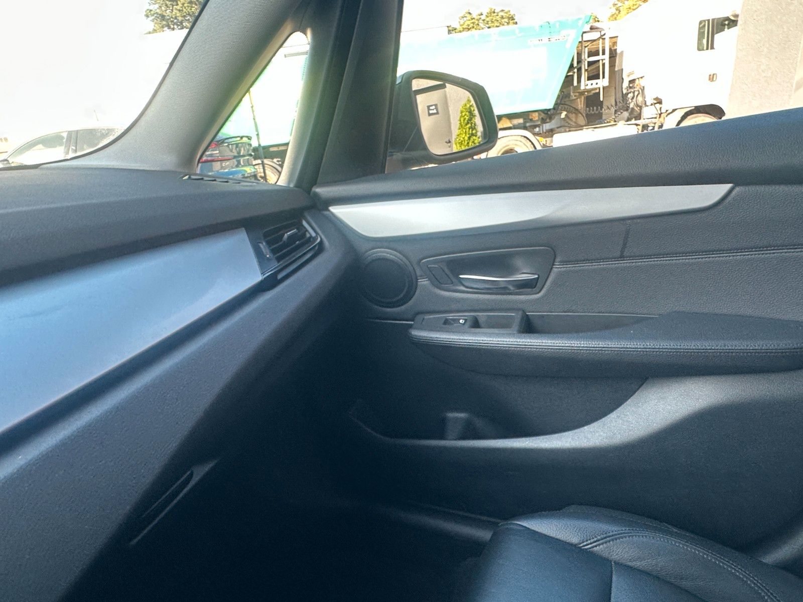 Fahrzeugabbildung BMW 218 d Gran Tourer Advantage 2.0 150 PS Autom.