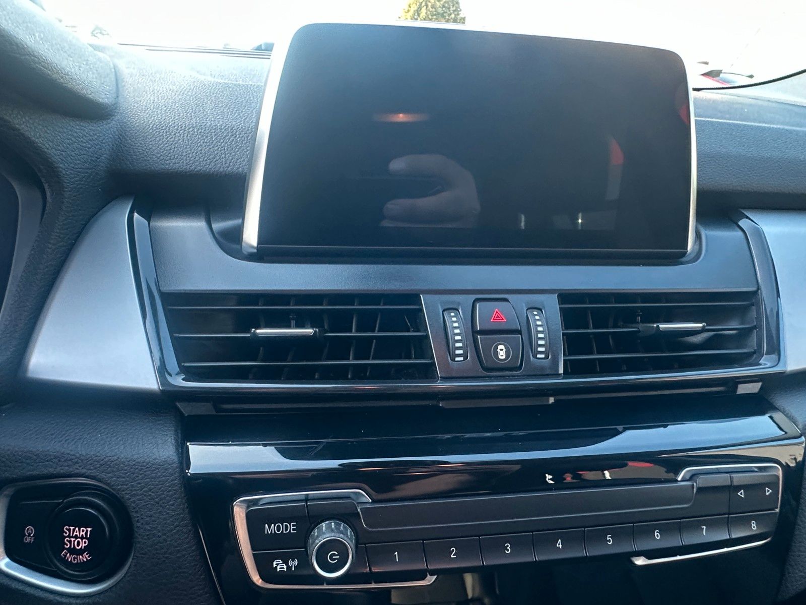 Fahrzeugabbildung BMW 218 d Gran Tourer Advantage 2.0 150 PS Autom.