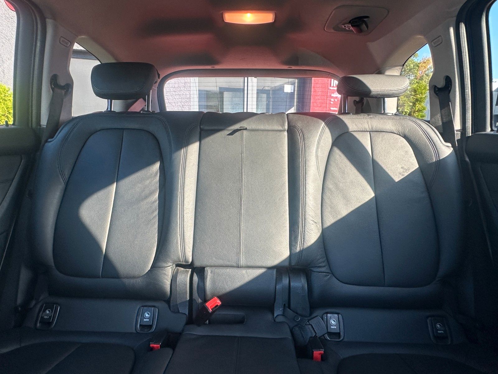 Fahrzeugabbildung BMW 218 d Gran Tourer Advantage 2.0 150 PS Autom.