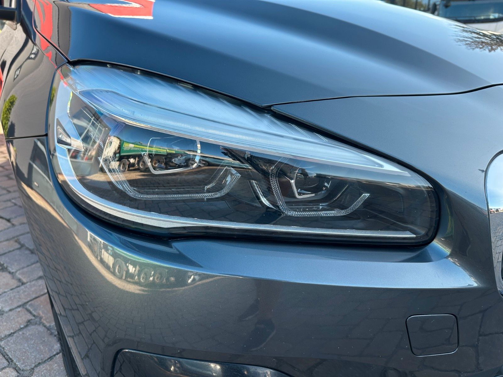 Fahrzeugabbildung BMW 218 d Gran Tourer Advantage 2.0 150 PS Autom.