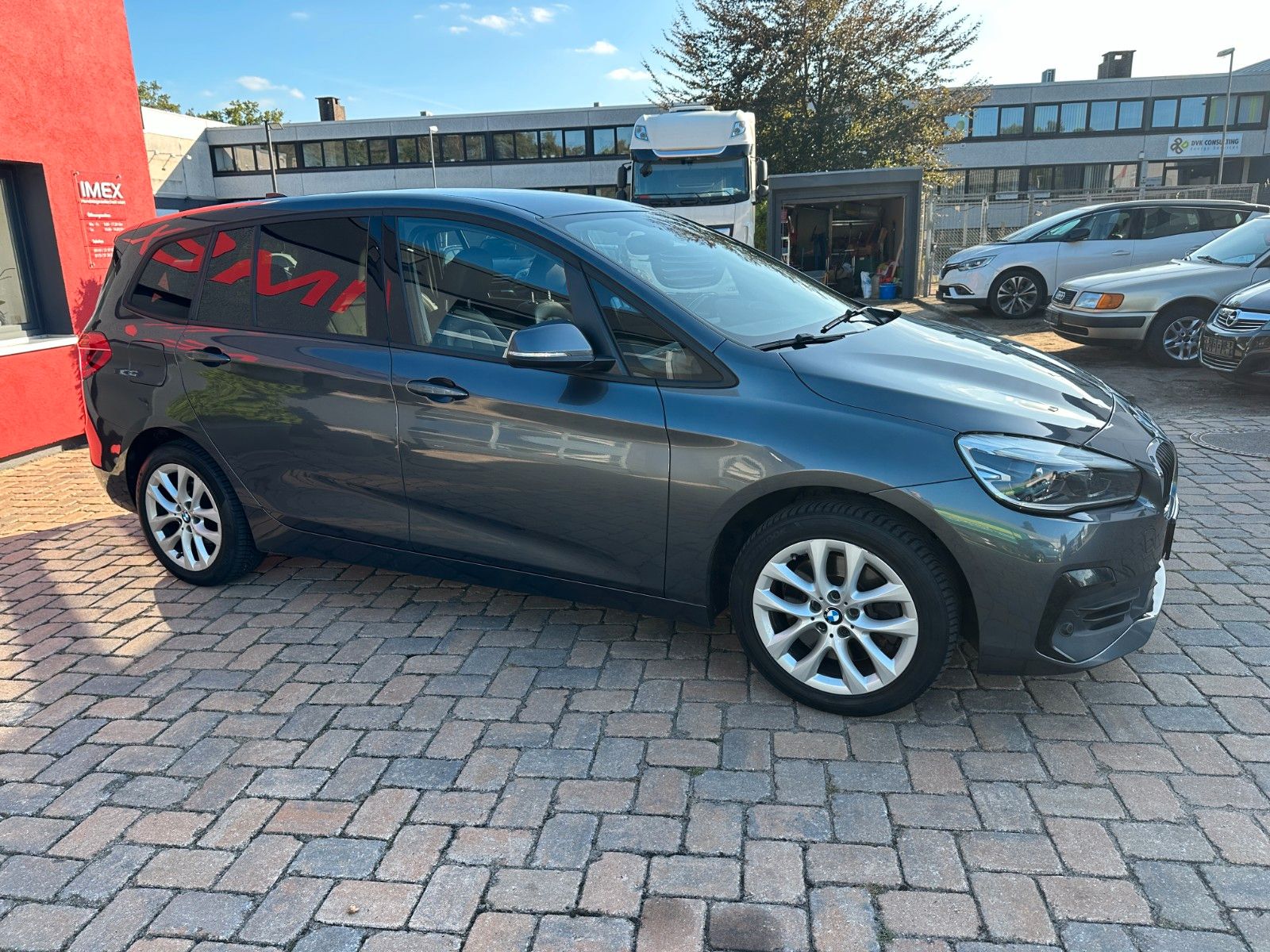 Fahrzeugabbildung BMW 218 d Gran Tourer Advantage 2.0 150 PS Autom.