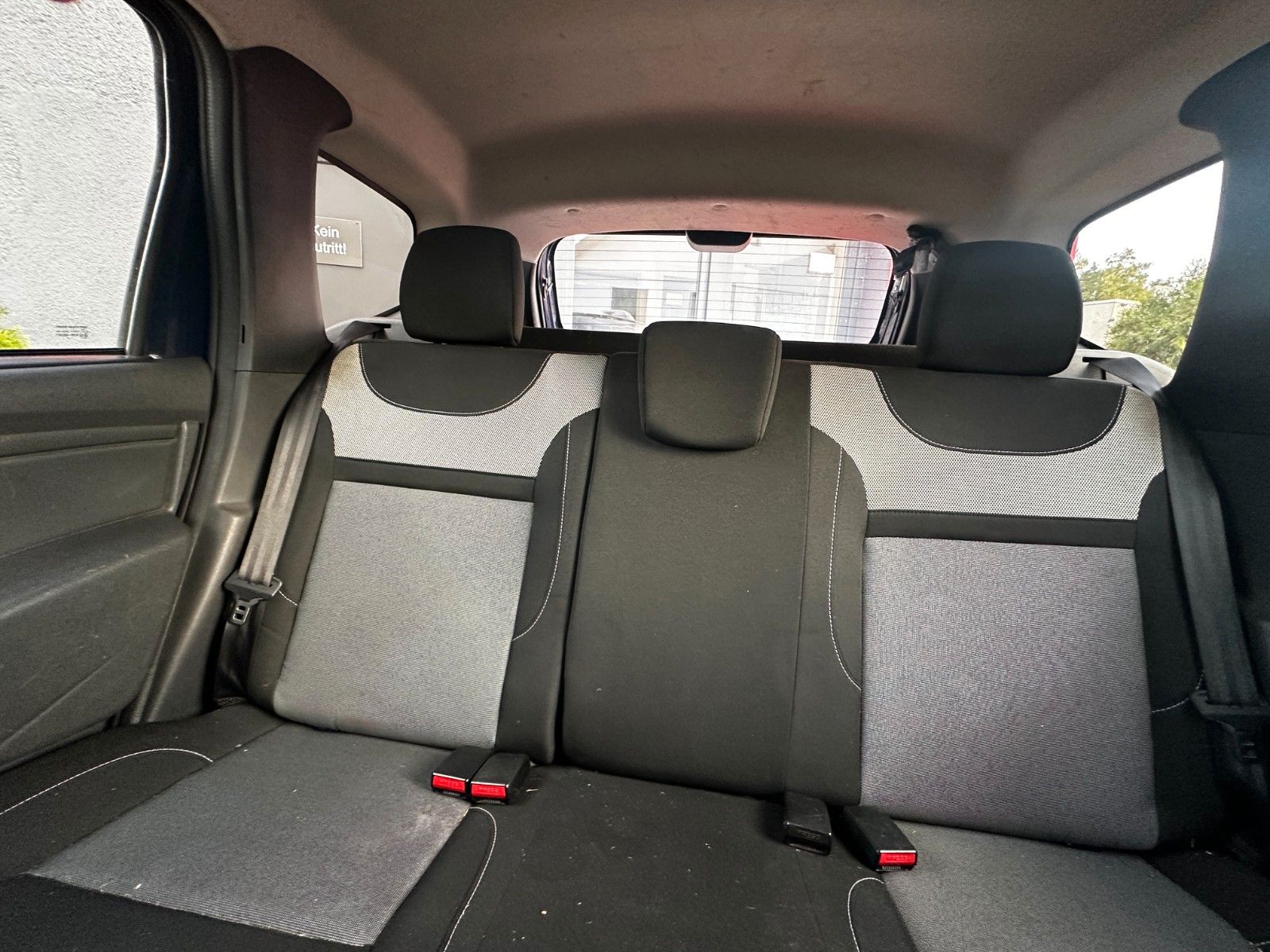 Fahrzeugabbildung Dacia Duster I Black Shadow 4x2 Tüv neu 1.Hand