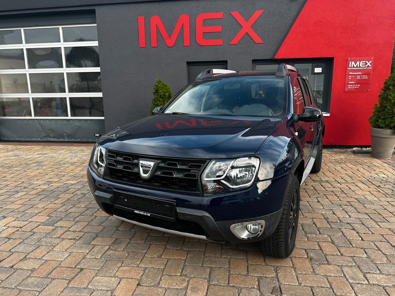 Fahrzeugabbildung Dacia Duster I Black Shadow 4x2 Tüv neu 1.Hand