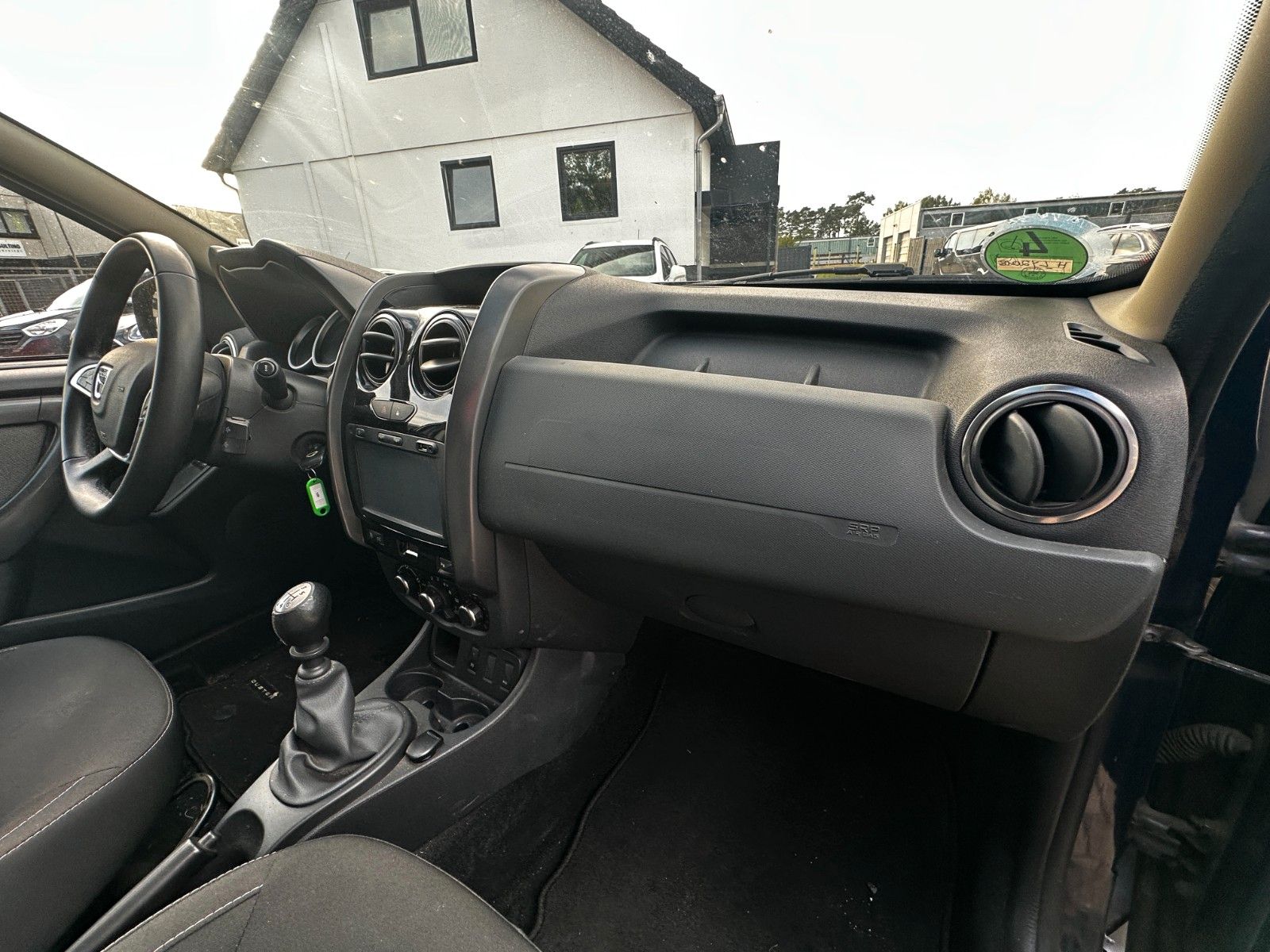 Fahrzeugabbildung Dacia Duster I Black Shadow 4x2 Tüv neu 1.Hand