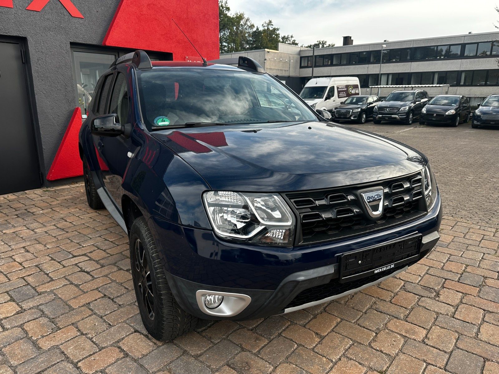 Fahrzeugabbildung Dacia Duster I Black Shadow 4x2 Tüv neu 1.Hand