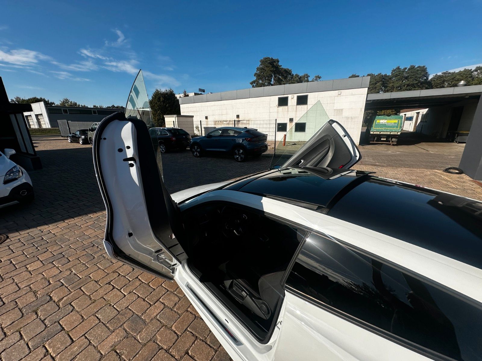 Fahrzeugabbildung Volkswagen Scirocco GTS 2.0 220 PS HU neu DSG Pano SH