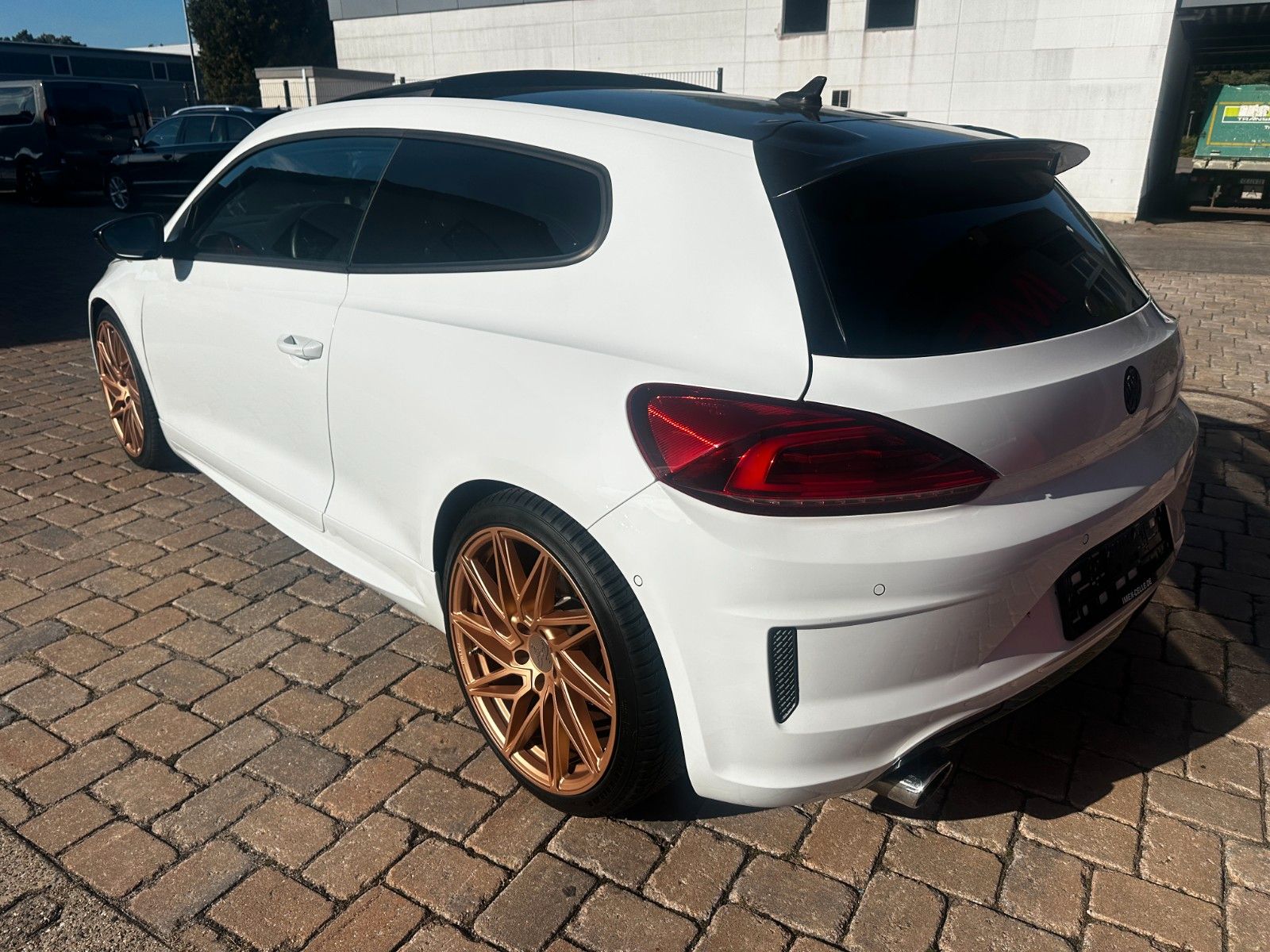 Fahrzeugabbildung Volkswagen Scirocco GTS 2.0 220 PS HU neu DSG Pano SH