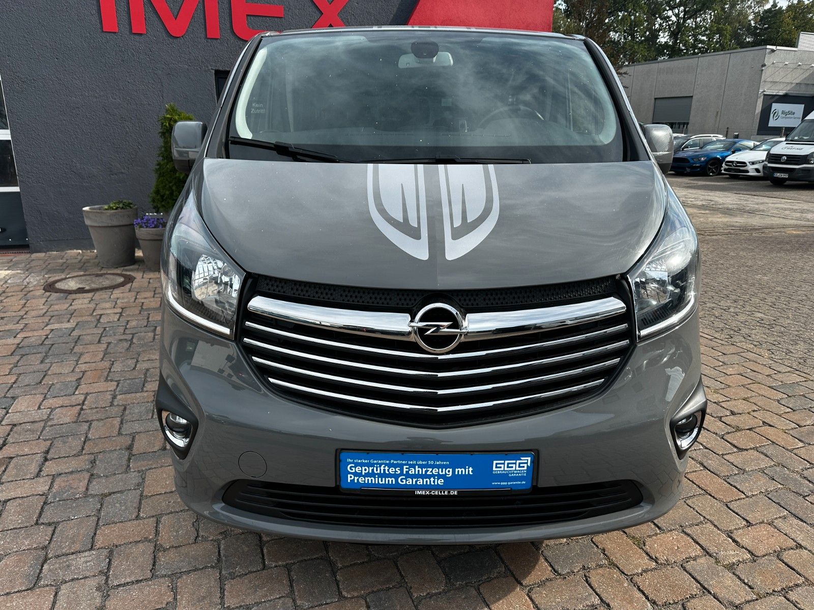 Fahrzeugabbildung Opel Vivaro B Kombi L2H1  2,9t Sport 9 Sitze 1.Hand
