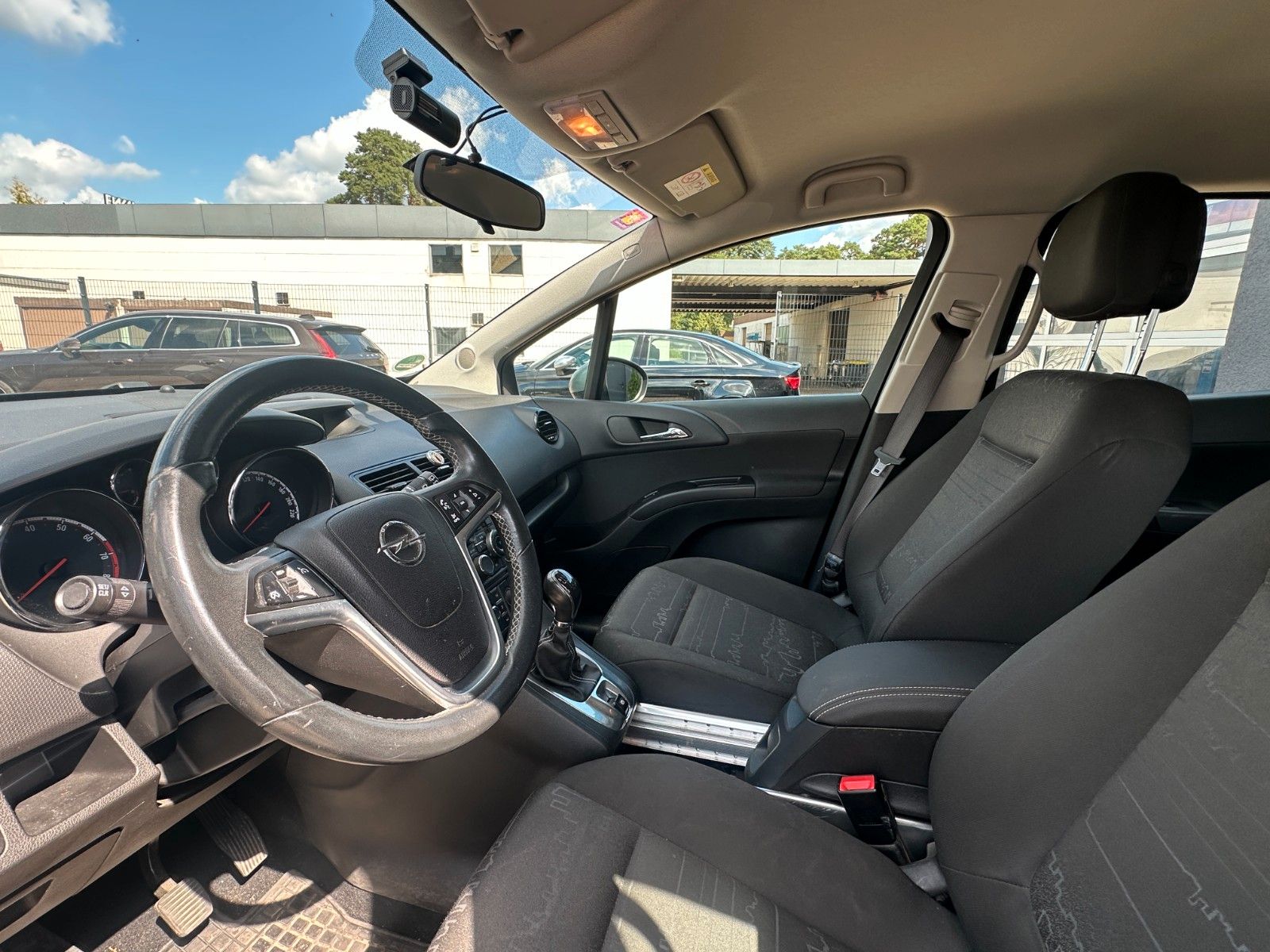 Fahrzeugabbildung Opel Meriva B Edition 1.4 120 PS HU neu