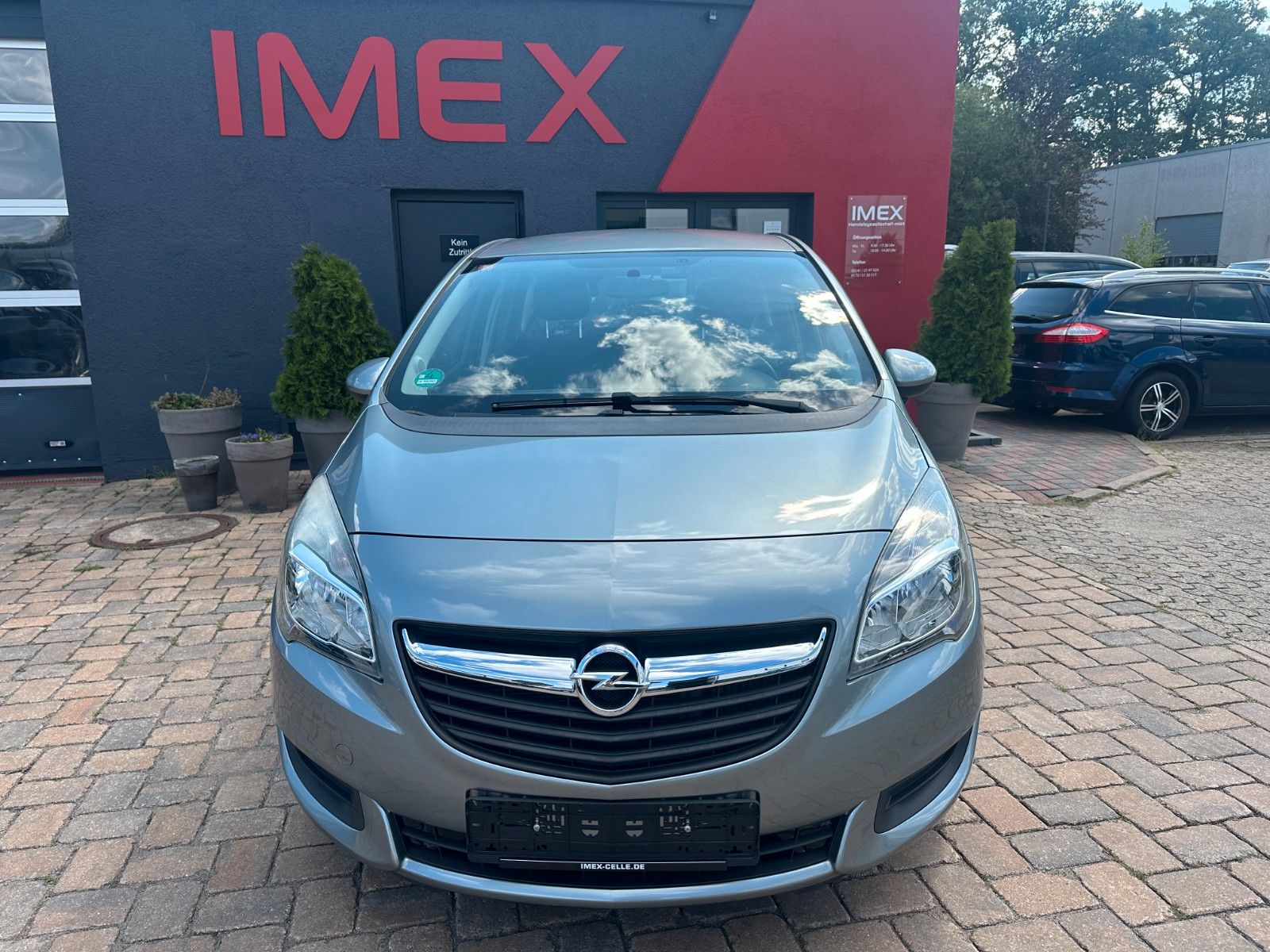 Fahrzeugabbildung Opel Meriva B Edition 1.4 120 PS HU neu