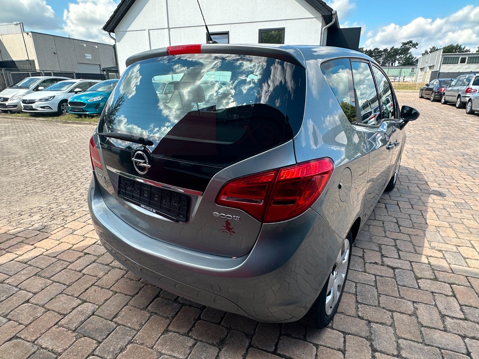 Fahrzeugabbildung Opel Meriva B Edition 1.4 120 PS HU neu