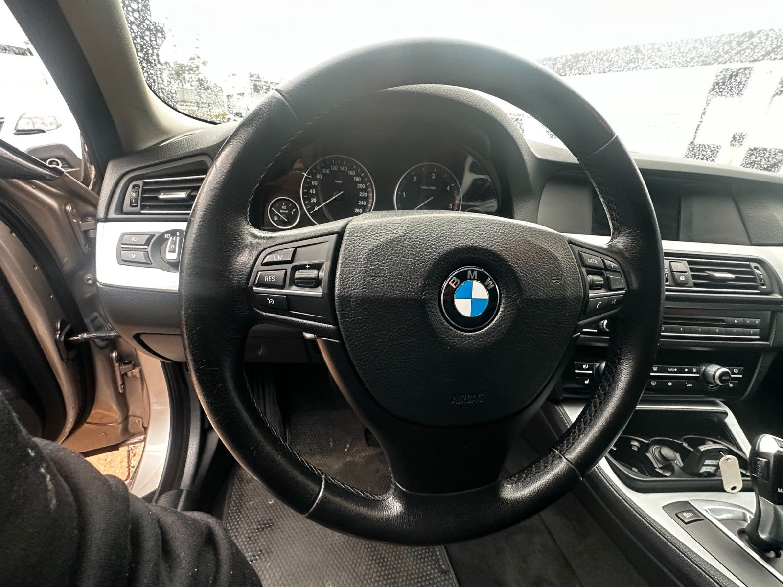 Fahrzeugabbildung BMW 525 d Touring 3.0 204 PS Xenon AHK Navi