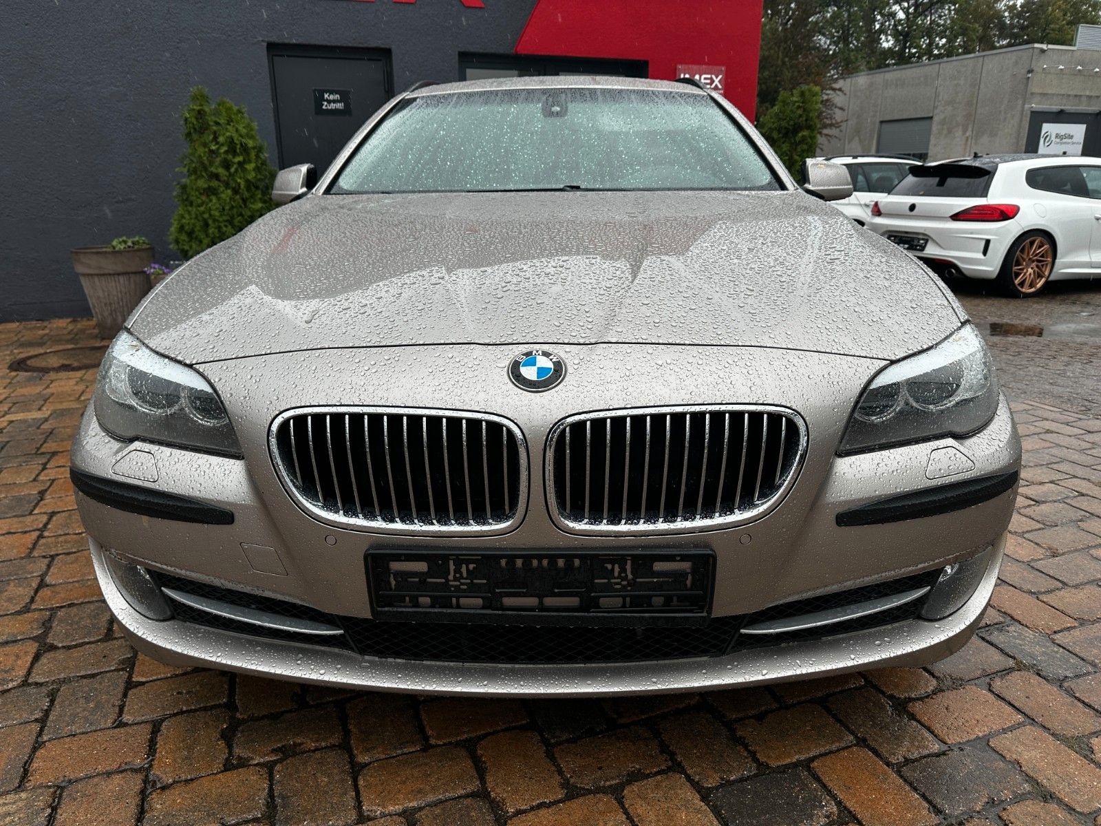 Fahrzeugabbildung BMW 525 d Touring 3.0 204 PS Xenon AHK Navi