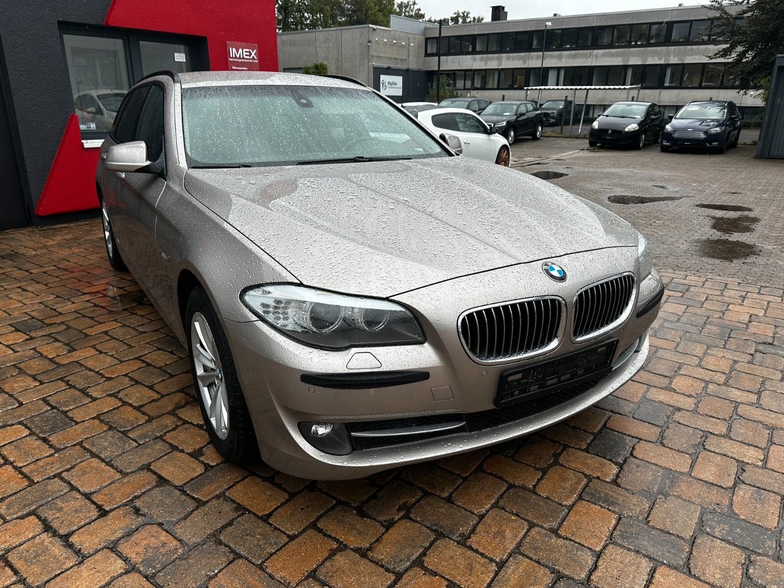 Fahrzeugabbildung BMW 525 d Touring 3.0 204 PS Xenon AHK Navi