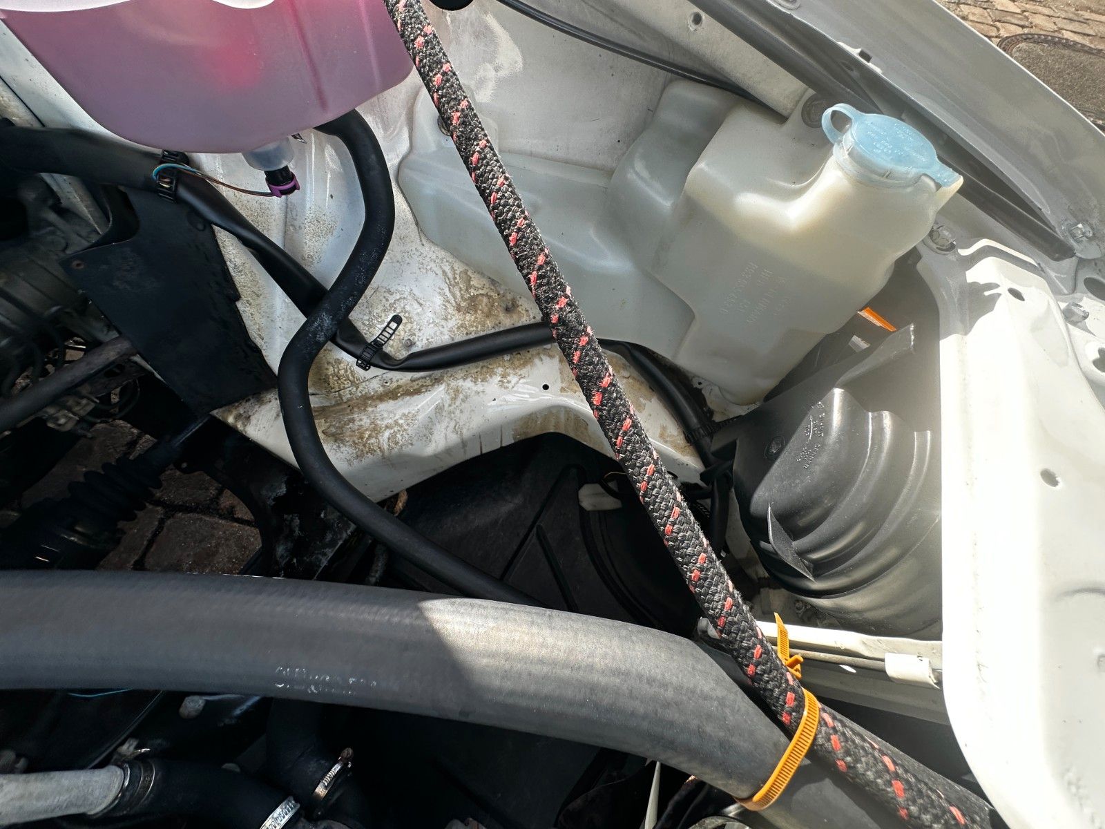 Fahrzeugabbildung Audi Audi 80 1.8 75 PS Tüv neu Servo SD 2 .Hand