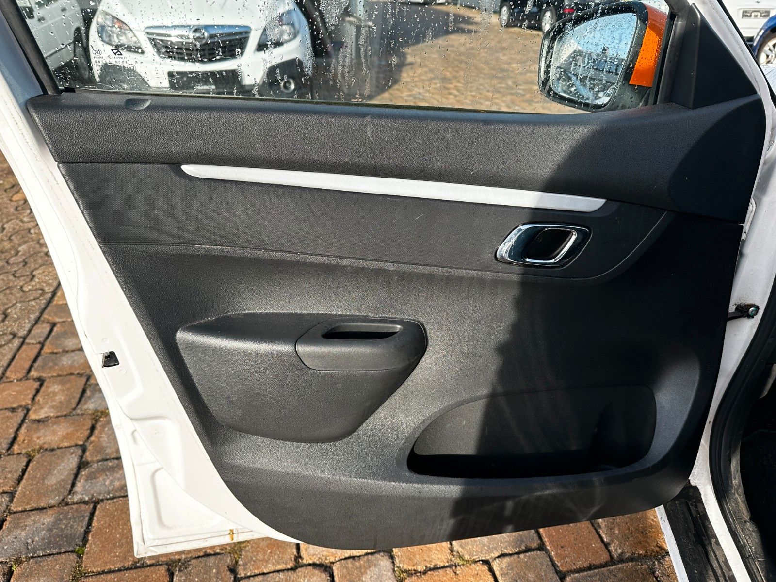 Fahrzeugabbildung Dacia Spring Electric Comf. NAVI KLIMA ALU BT 1.HAND