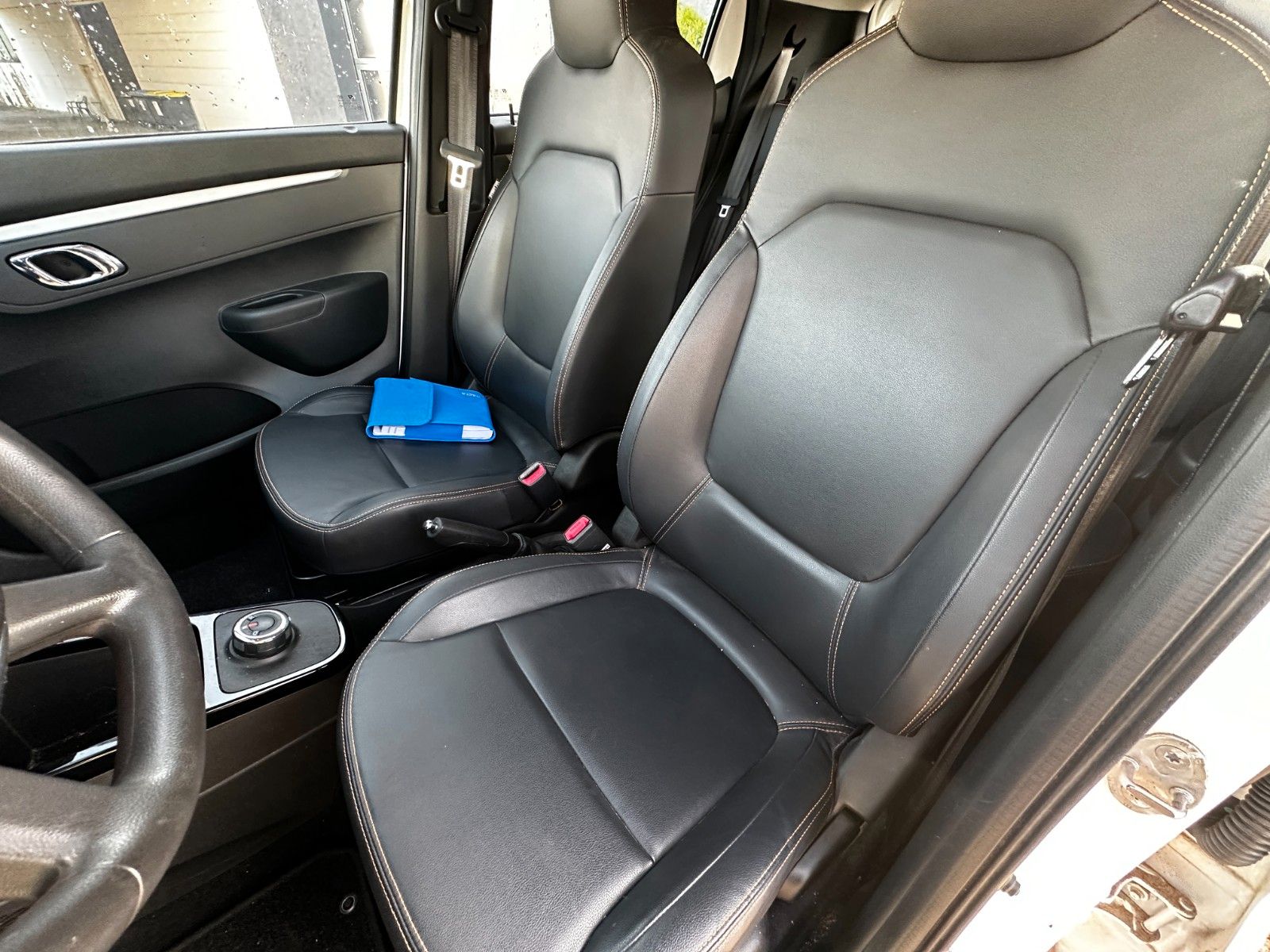 Fahrzeugabbildung Dacia Spring Electric Comf. NAVI KLIMA ALU BT 1.HAND