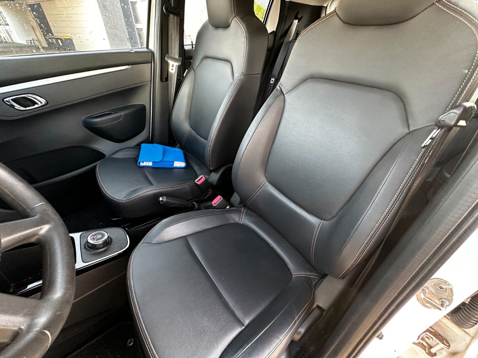Fahrzeugabbildung Dacia Spring Electric Comf. NAVI KLIMA ALU BT 1.HAND