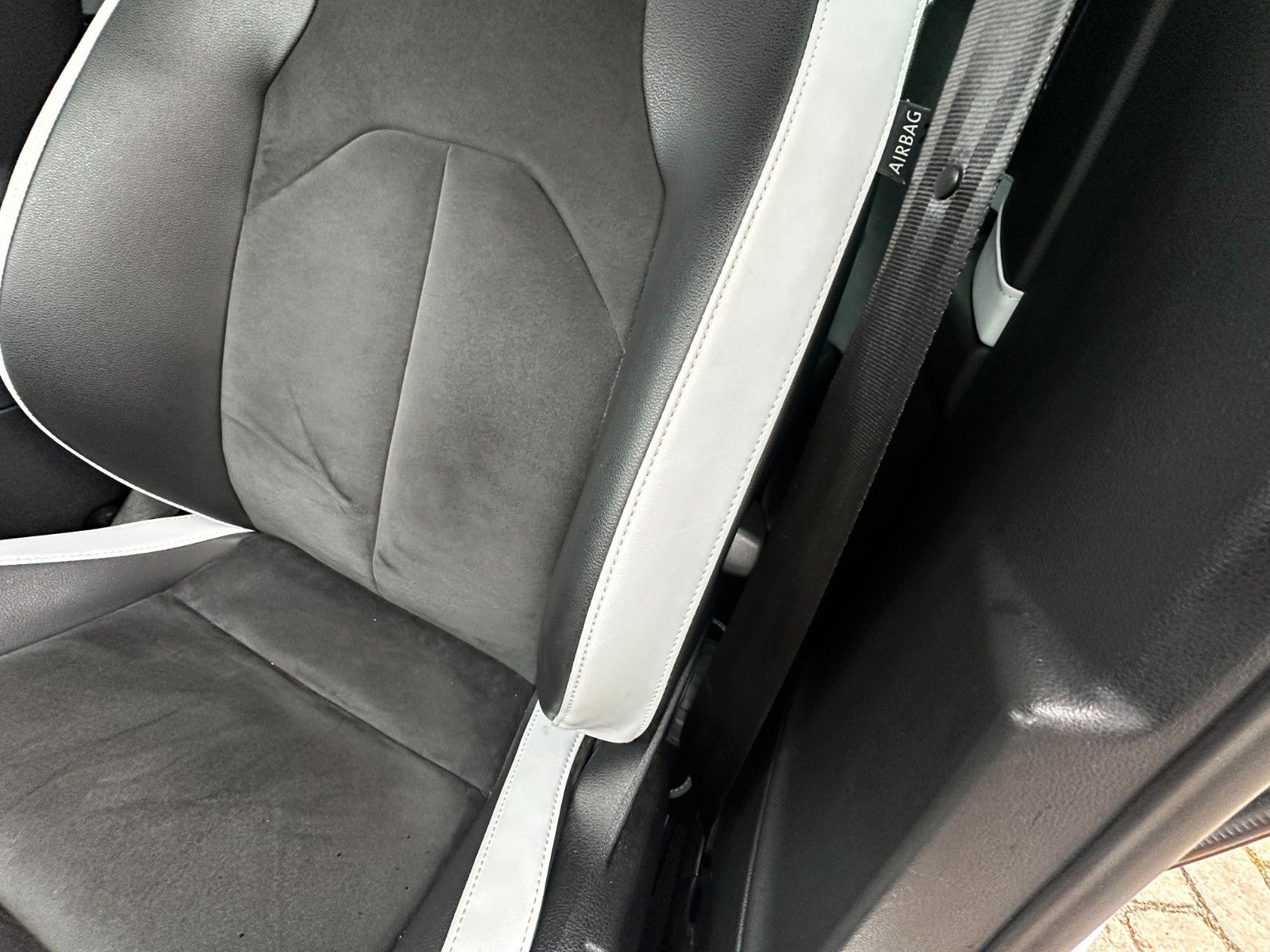 Fahrzeugabbildung Cupra Cupra 265  DSG LED NAVI PDC