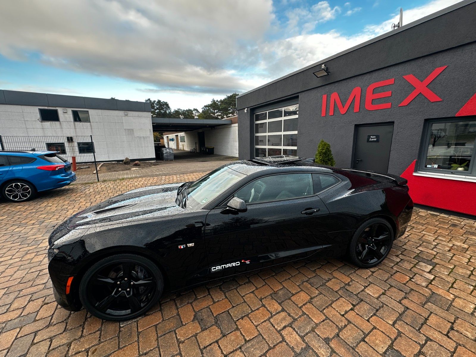 Fahrzeugabbildung Chevrolet Camaro SS Coupé V8 Aut. S-Dach Leder SHZ