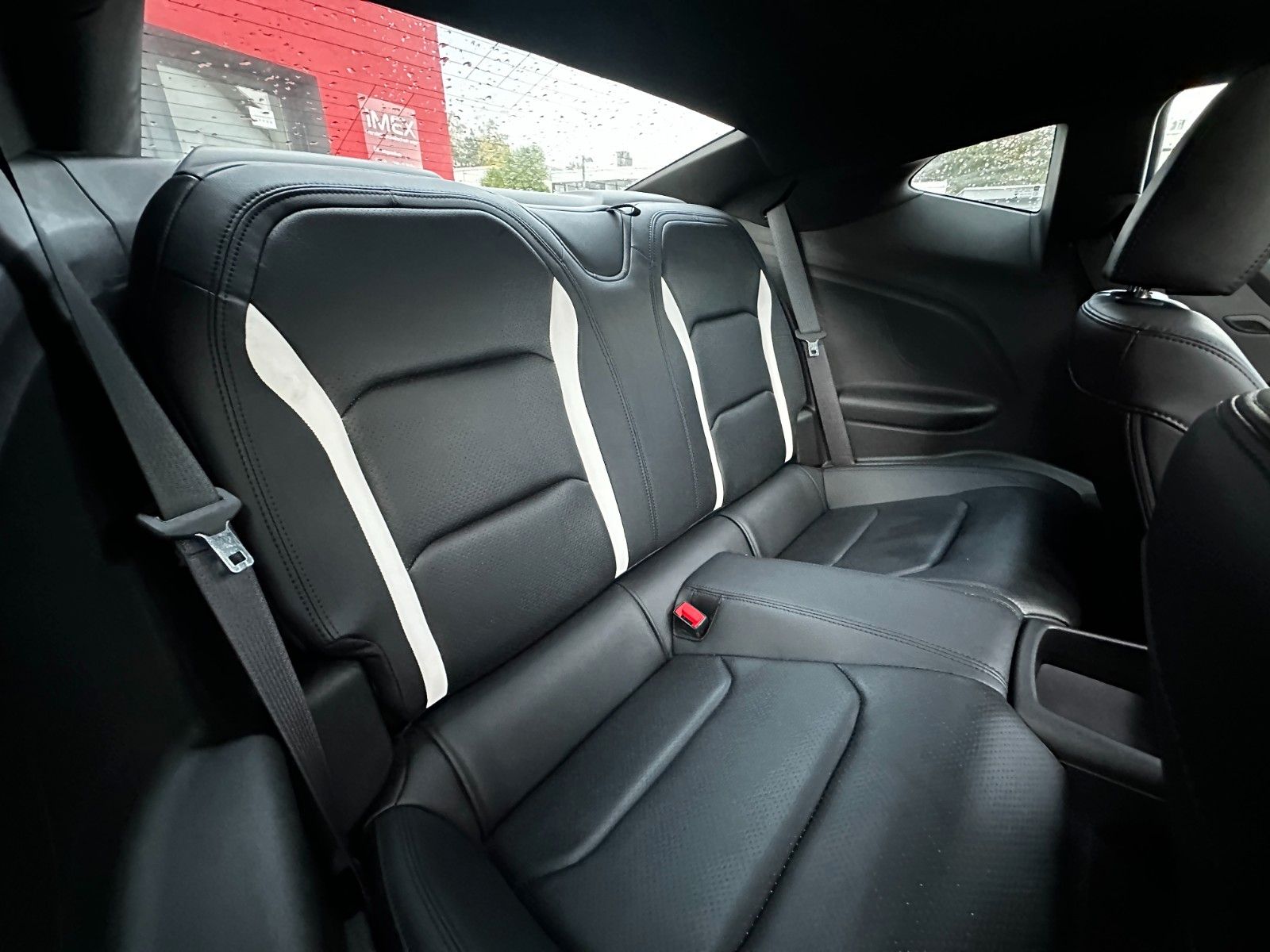 Fahrzeugabbildung Chevrolet Camaro SS Coupé V8 Aut. S-Dach Leder SHZ