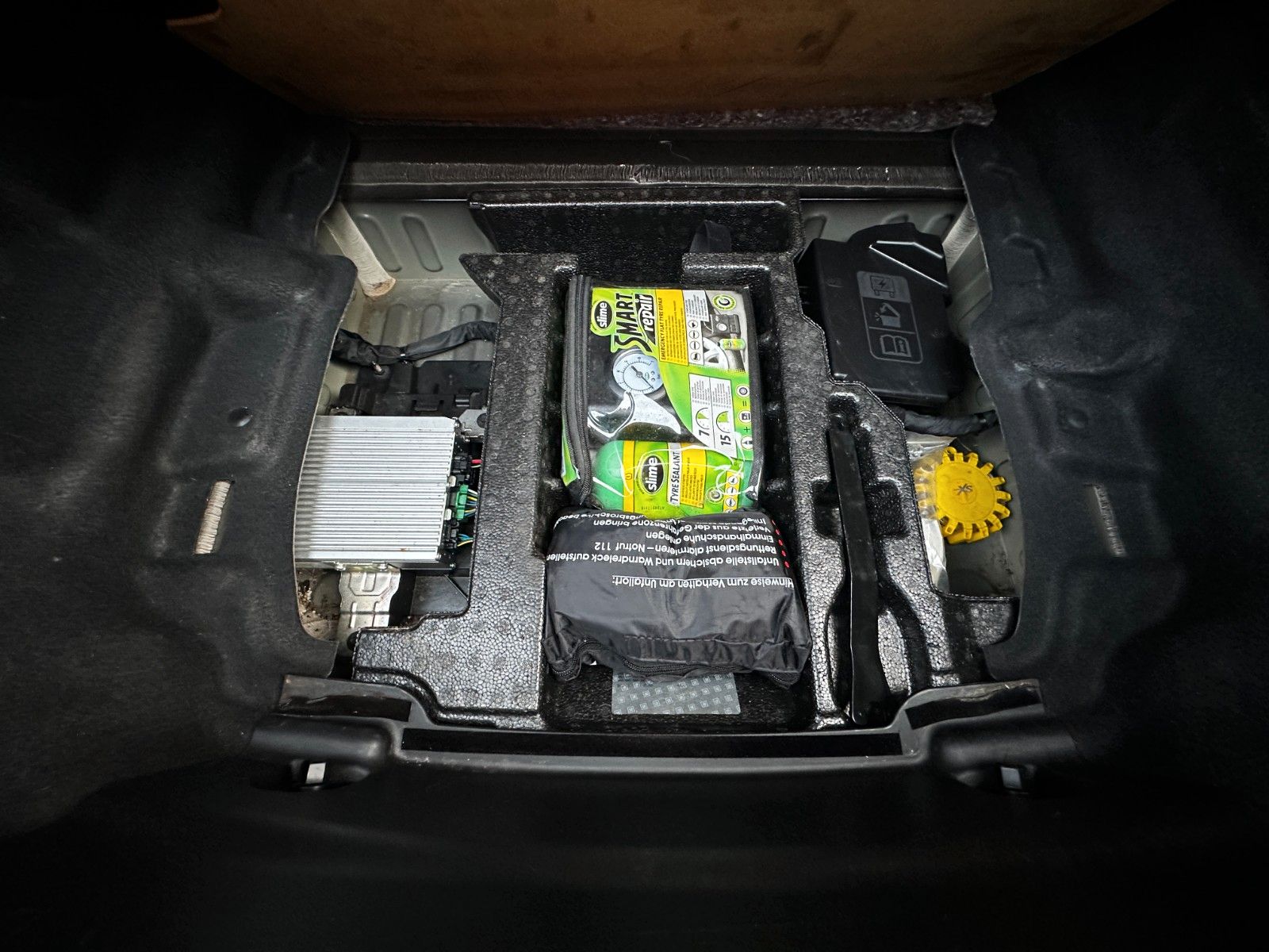 Fahrzeugabbildung Chevrolet Camaro SS Coupé V8 Aut. S-Dach Leder SHZ
