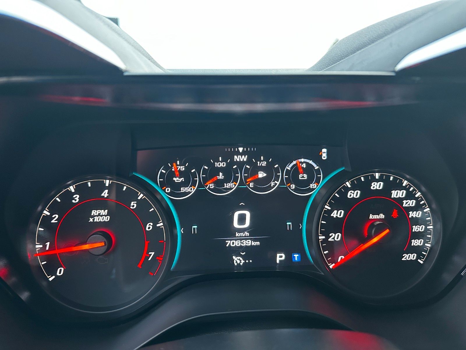 Fahrzeugabbildung Chevrolet Camaro SS Coupé V8 Aut. S-Dach Leder SHZ