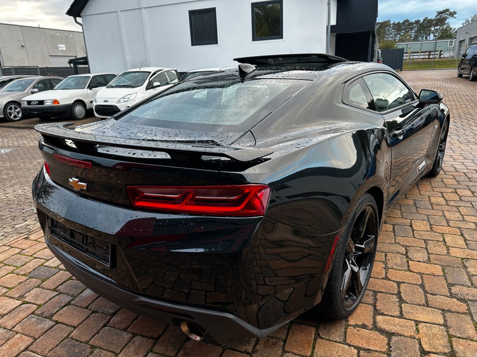 Fahrzeugabbildung Chevrolet Camaro SS Coupé V8 Aut. S-Dach Leder SHZ
