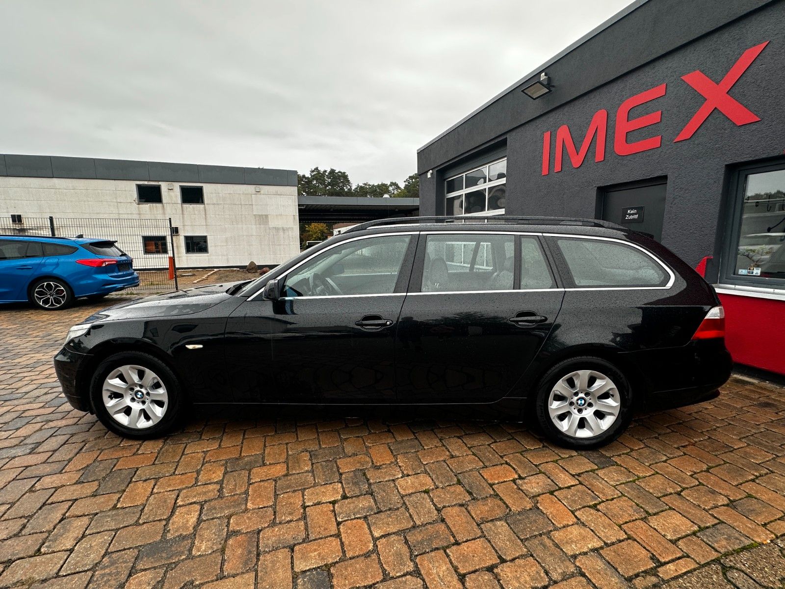 Fahrzeugabbildung BMW 525 d Autom. Leder Pano Navi SH Xenon