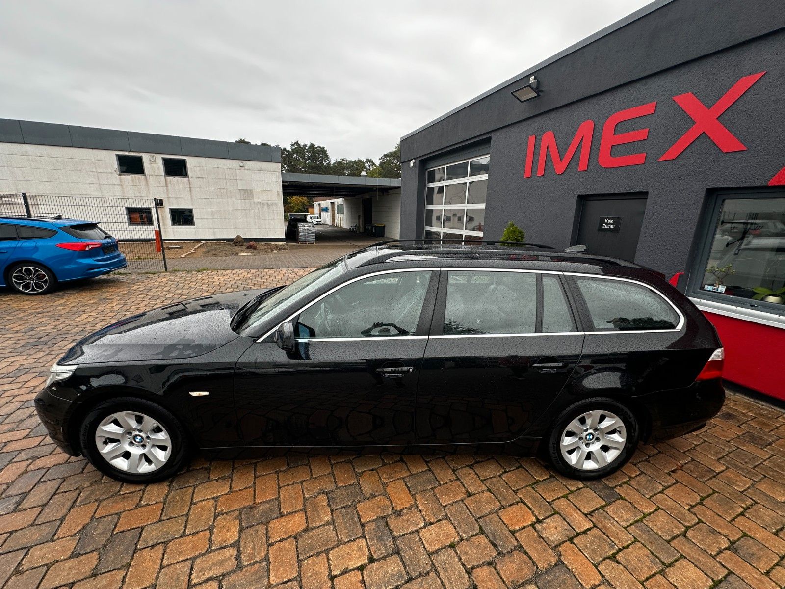 Fahrzeugabbildung BMW 525 d Autom. Leder Pano Navi SH Xenon