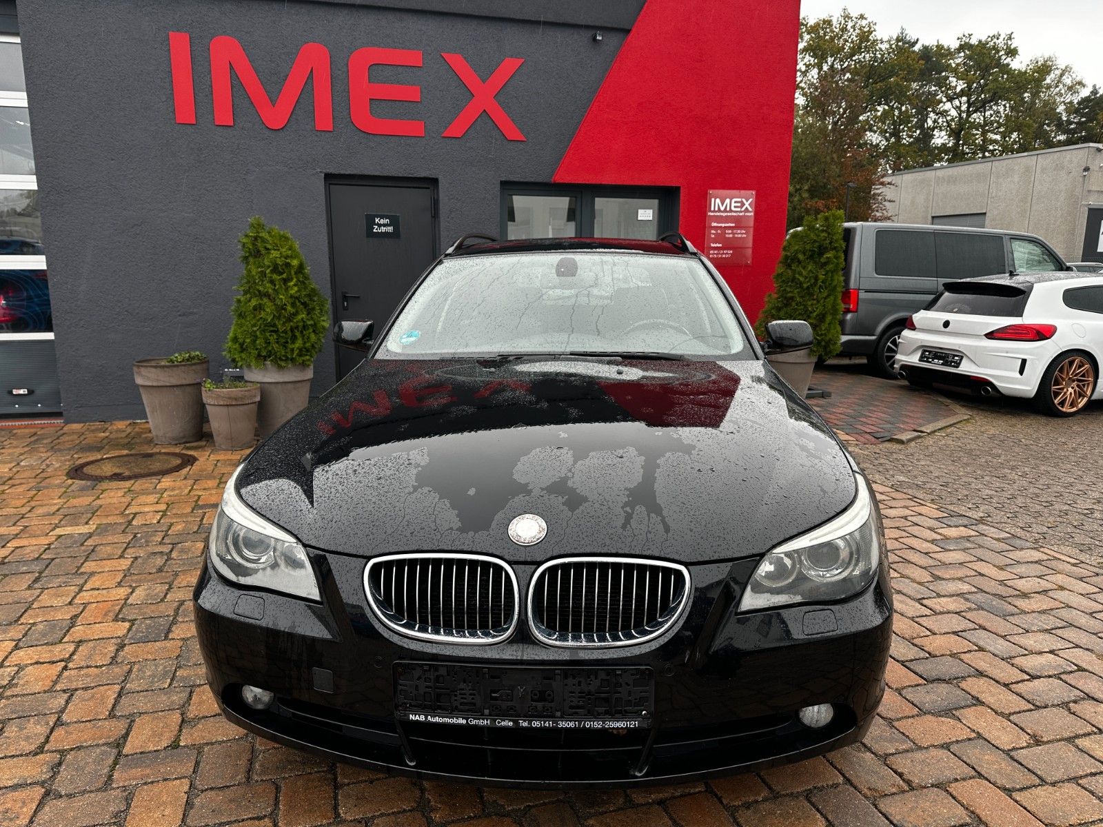 Fahrzeugabbildung BMW 525 d Autom. Leder Pano Navi SH Xenon