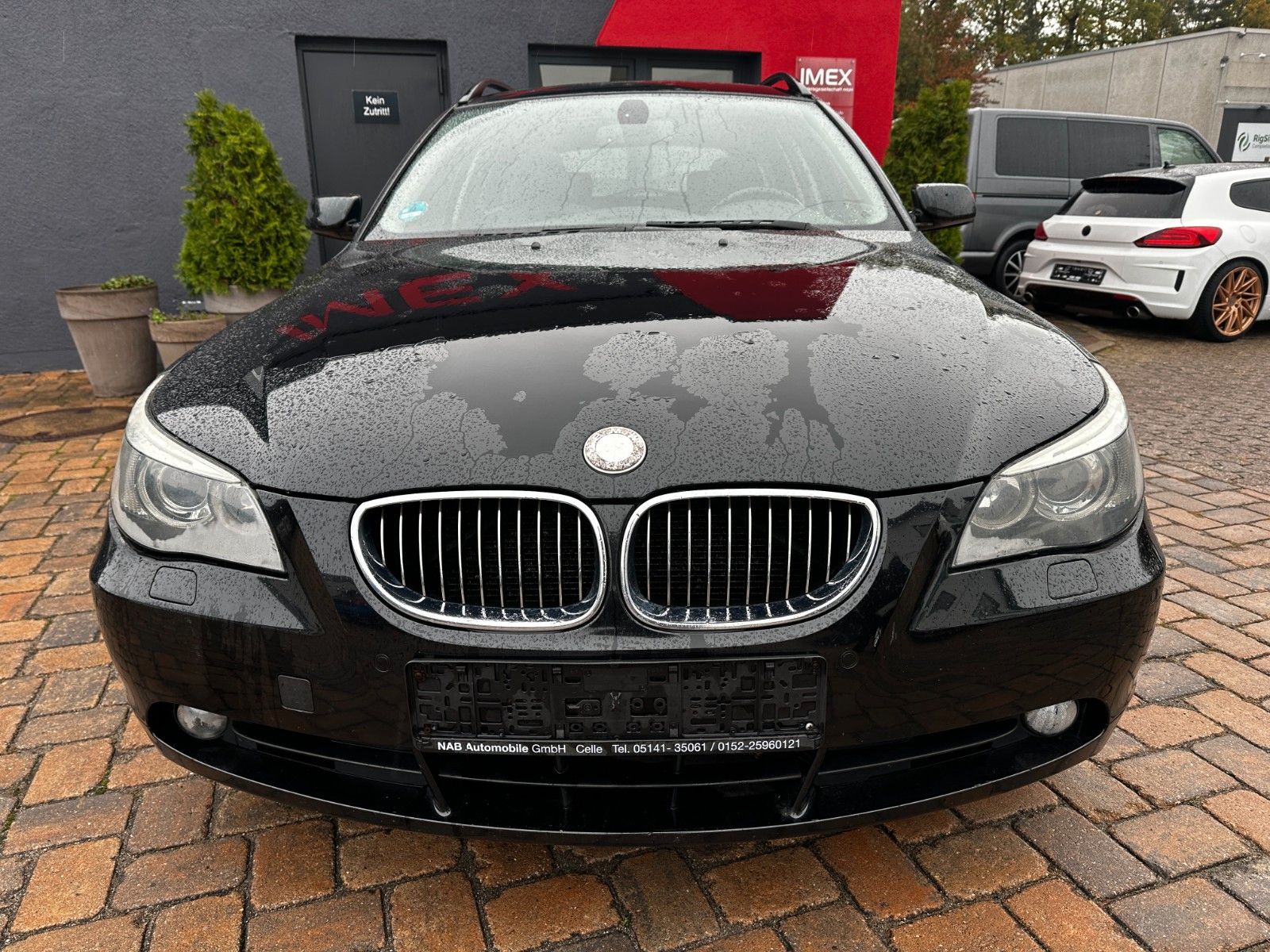 Fahrzeugabbildung BMW 525 d Autom. Leder Pano Navi SH Xenon